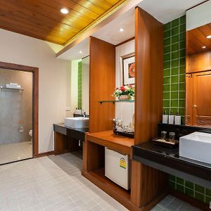 Family Suite Twin Room